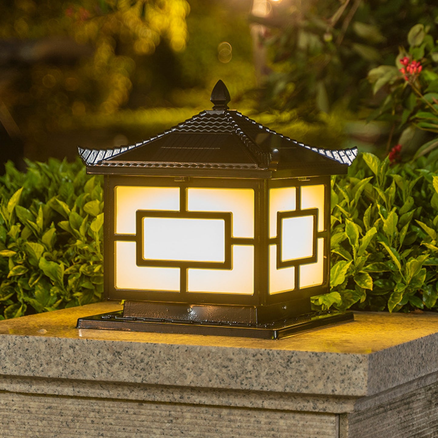 Pagoda Solar Powered Pillar Light